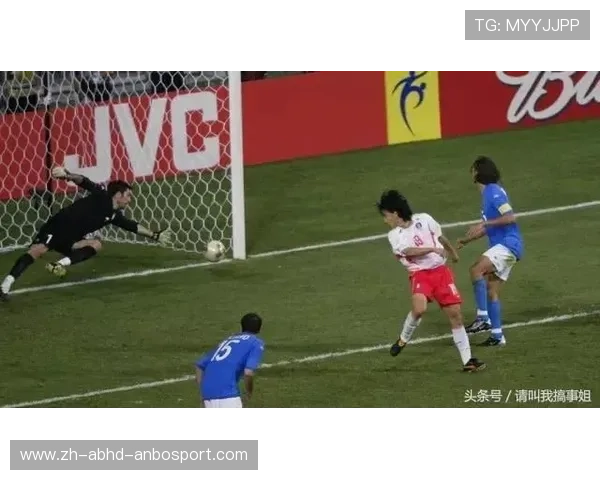 足球比赛的经典瞬间回顾，传奇进球解析